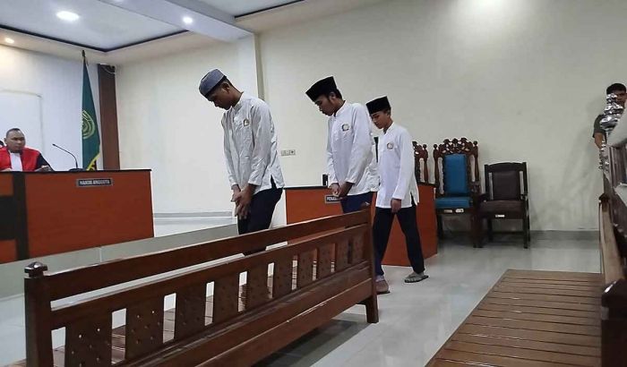 Sidang Kasus Pembunuhan dan Pemerkosaan di Jombang, 3 Terdakwa Terancam Hukuman Mati Sidang Kasus Pembunuhan dan Pemerkosaan di Jombang, 3 Terdakwa Terancam Hukuman Mati