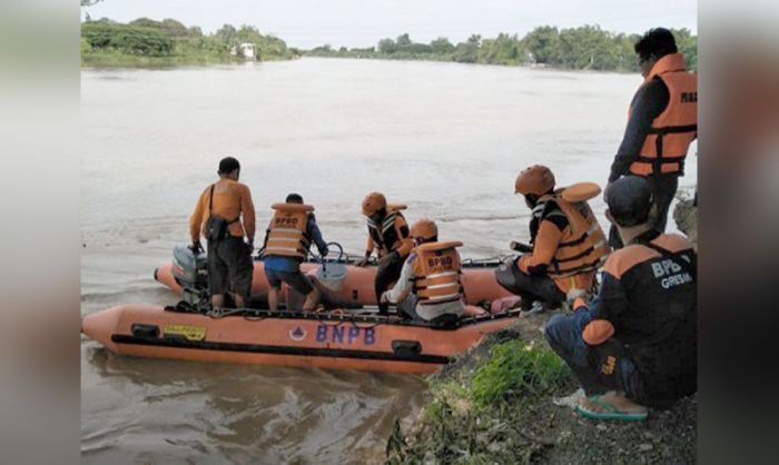 Hari Keenam, Pencarian Korban Bunuh Diri di Jembatan Sembayat Hasilnya Nihil Hari Keenam, Pencarian Korban Bunuh Diri di Jembatan Sembayat Hasilnya Nihil