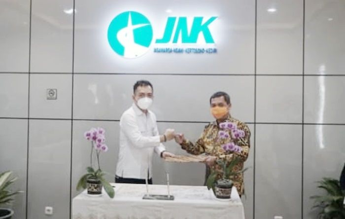 Dukung Pemkab Madiun, PT Jasamarga Ngawi Kertosono Kediri Serahkan Kantor Pelayanan Terpadu Dukung Pemkab Madiun, PT Jasamarga Ngawi Kertosono Kediri Serahkan Kantor Pelayanan Terpadu