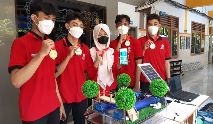 Ciptakan Bendungan Otomatis Pencegah Banjir, Siswa Smamda Sidoarjo Sabet Medali Emas WICE 2021 Ciptakan Bendungan Otomatis Pencegah Banjir, Siswa Smamda Sidoarjo Sabet Medali Emas WICE 2021
