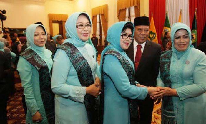PKK Bersama Pemkab Siap Membangun Lamongan PKK Bersama Pemkab Siap Membangun Lamongan