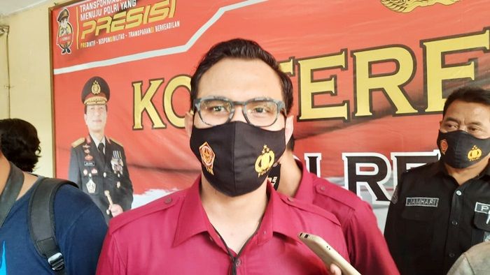 Empat Pelaku Pembobol Mesin ATM Nasabah BNI di Tuban Dibekuk Polisi Empat Pelaku Pembobol Mesin ATM Nasabah BNI di Tuban Dibekuk Polisi