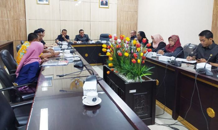 Pemkab Jember Nunggak Pajak Ribuan Kendaraan Bermotor Pemkab Jember Nunggak Pajak Ribuan Kendaraan Bermotor