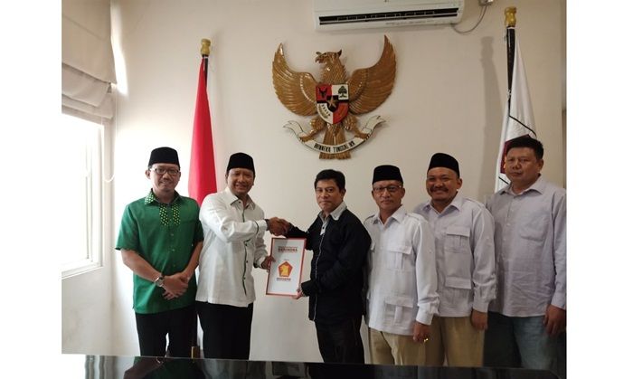Ditambah Gerindra, Hampir Seluruh Parpol di Parlemen Dukung Pasangan Adjib Ditambah Gerindra, Hampir Seluruh Parpol di Parlemen Dukung Pasangan Adjib