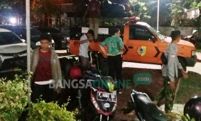 Cairan yang Diminum Siswa Smada Jember, Digunakan untuk Hindari Lecet dan Kutu Air Cairan yang Diminum Siswa Smada Jember, Digunakan untuk Hindari Lecet dan Kutu Air