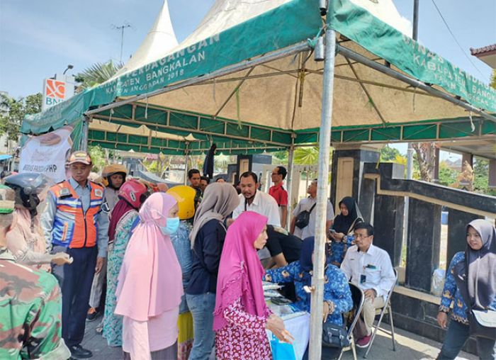 Operasi Pasar Murah di Bangkalan Diserbu Ibu-ibu