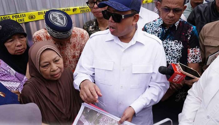 Turun Langsung ke Lokasi Penggusuran Klaster di Bekasi, Menteri ATR/BPN Tegaskan Kehadiran Negara Turun Langsung ke Lokasi Penggusuran Klaster di Bekasi, Menteri ATR/BPN Tegaskan Kehadiran Negara