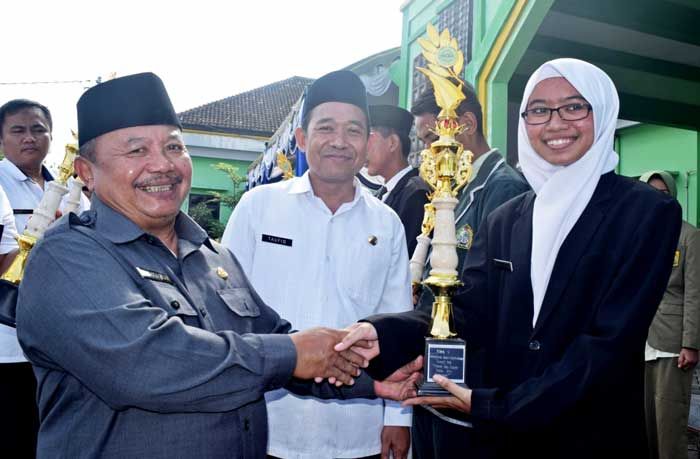Kemenag Hadir untuk Melayani Semua Pemeluk Agama Kemenag Hadir untuk Melayani Semua Pemeluk Agama
