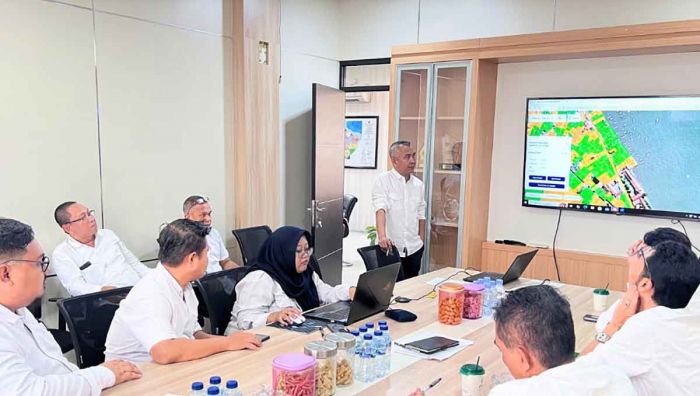 Kantah Kabupaten Pasuruan Ikuti Rapat dengan Kanwil BPN Jatim, Bahas Sertifikat Tanah di Atas Laut Kantah Kabupaten Pasuruan Ikuti Rapat dengan Kanwil BPN Jatim, Bahas Sertifikat Tanah di Atas Laut