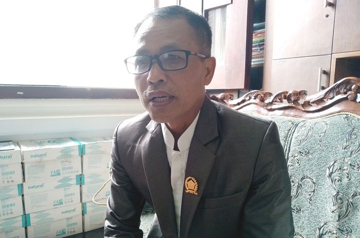 UNBK di SMPN 23 Malang Terkendala Pemadaman Listrik Satu Jam UNBK di SMPN 23 Malang Terkendala Pemadaman Listrik Satu Jam