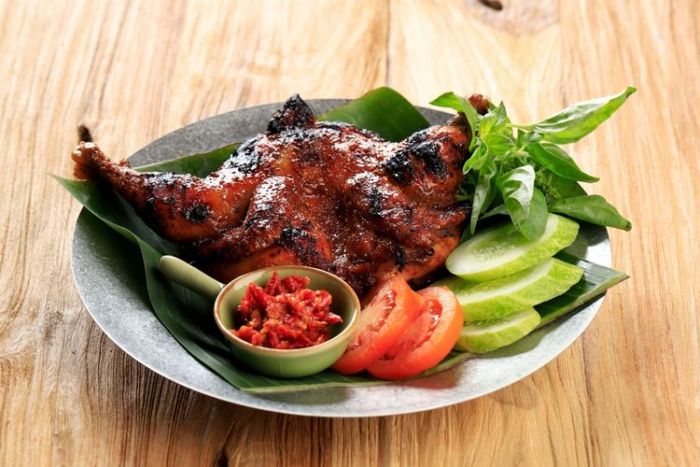 Resep Bacem Ayam Bakar untuk Stok Lauk di Rumah