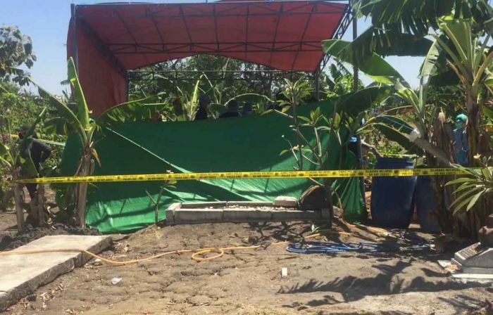 Keluarga Korban Pengeroyokan Pasar UKA Benowo Tuntut Keadilan, Polisi Bongkar Makam Keluarga Korban Pengeroyokan Pasar UKA Benowo Tuntut Keadilan, Polisi Bongkar Makam