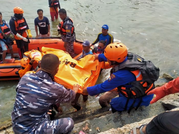 Jasad Pemancing yang Hilang di Perairan Ambat Pamekasan Ditemukan oleh Nelayan Setempat