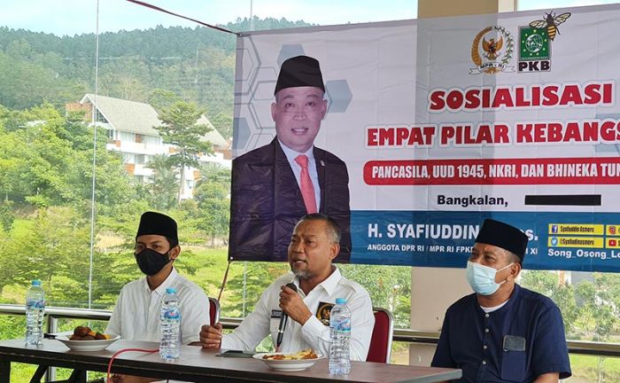 Syafiuddin Asmoro Sosialisasi Empat Pilar Kebangsaan di Yayasan Nurus Shofa Syafiuddin Asmoro Sosialisasi Empat Pilar Kebangsaan di Yayasan Nurus Shofa