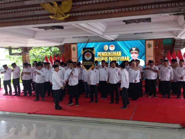 Kukuhkan Pengurus PKD Mojokerto, Bupati Barra Ajak Ikhlas Layani Masyarakat Kukuhkan Pengurus PKD Mojokerto, Bupati Barra Ajak Ikhlas Layani Masyarakat