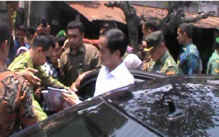 Ketemu Jokowi di Pasar Jenu Tuban, Warga Mengaku seperti Mimpi Ketemu Jokowi di Pasar Jenu Tuban, Warga Mengaku seperti Mimpi
