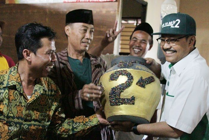 Gus Ipul Ingin Tingkatkan Investasi di Jatim Melalui "Baja Emas" Gus Ipul Ingin Tingkatkan Investasi di Jatim Melalui "Baja Emas"