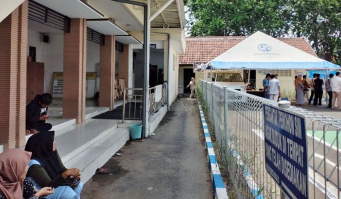 Maling di Masjid Polresta Sidoarjo Gondol Uang Santunan Anak Yatim dan HP Warga Gedangan Maling di Masjid Polresta Sidoarjo Gondol Uang Santunan Anak Yatim dan HP Warga Gedangan