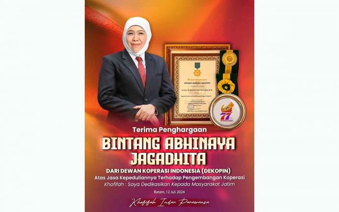 Terima Bintang Abhinaya Jagadhita di Bidang Koperasi, Khofifah: Untuk Masyarakat Jawa Timur Terima Bintang Abhinaya Jagadhita di Bidang Koperasi, Khofifah: Untuk Masyarakat Jawa Timur