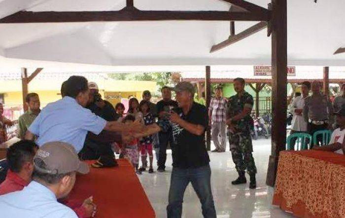 Tak Diberi Bingkisan Lebaran, Warga Mlirip Mojokerto Mengamuk, Demo PT Aijinomoto Tak Diberi Bingkisan Lebaran, Warga Mlirip Mojokerto Mengamuk, Demo PT Aijinomoto