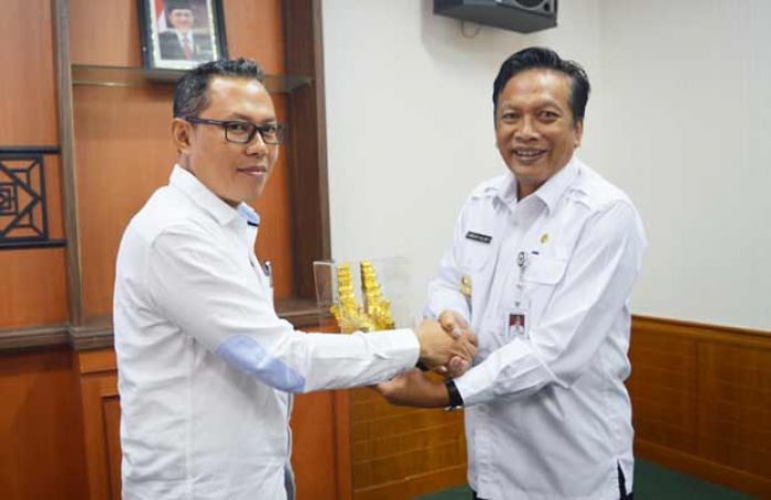 Terima Kunjungan Komite II DPD RI, Bupati Sambari Paparkan Upaya Peningkatan Ekonomi Masyarakat Terima Kunjungan Komite II DPD RI, Bupati Sambari Paparkan Upaya Peningkatan Ekonomi Masyarakat