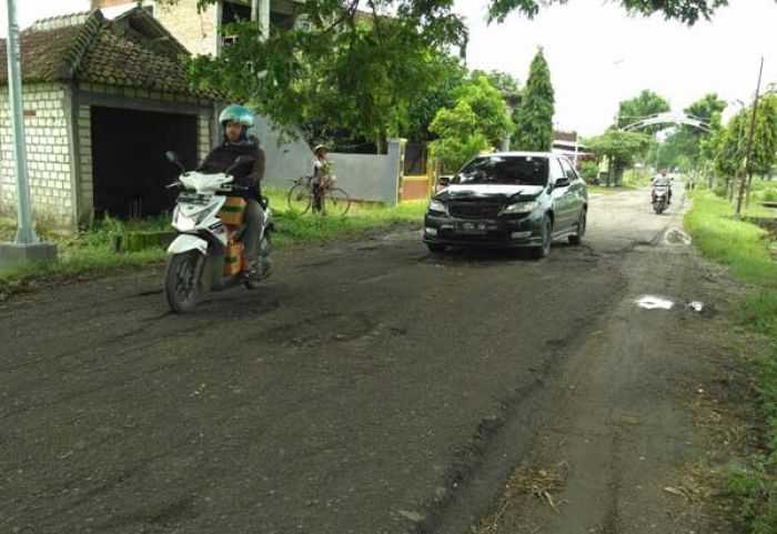 Tak Kunjung Perbaiki Jalan Rusak di Senori, ini Tanggapan Pertamina EP Tak Kunjung Perbaiki Jalan Rusak di Senori, ini Tanggapan Pertamina EP