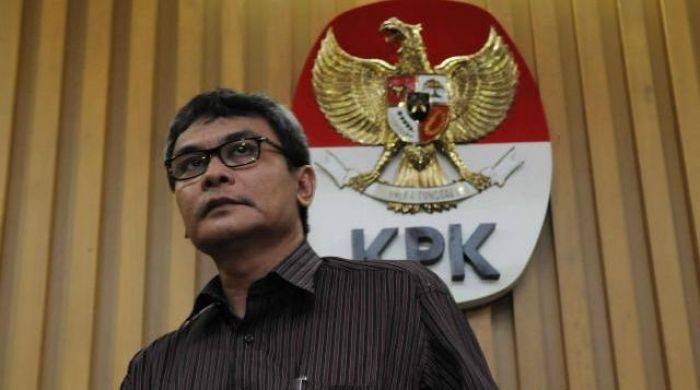 Profil 3 Pimpinan Baru KPK: Taufiequrahman Ruki, Seno Adji, Johan Budi Profil 3 Pimpinan Baru KPK: Taufiequrahman Ruki, Seno Adji, Johan Budi