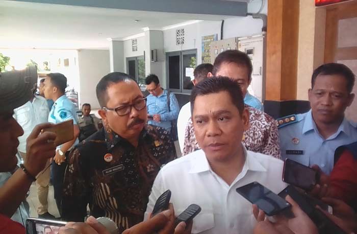 Kunjungi Lapas Sidoarjo, Anggota DPR RI Tak Tahu Ada Kasus Bunuh Diri Kunjungi Lapas Sidoarjo, Anggota DPR RI Tak Tahu Ada Kasus Bunuh Diri