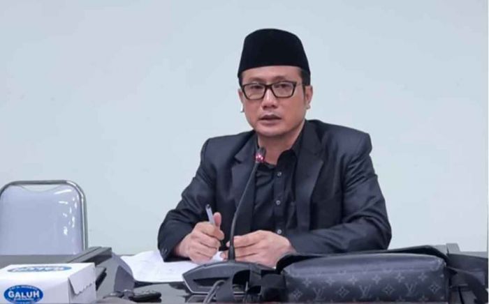 DPRD Tuban Kritik Perubahan Warna Tenda dan Gerobak di Pujasera DPRD Tuban Kritik Perubahan Warna Tenda dan Gerobak di Pujasera
