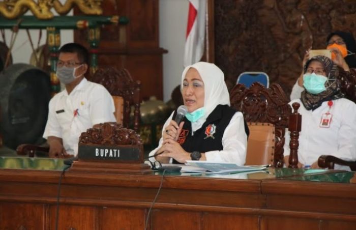 Malam ini, Bupati Anna dan Para Pejabat Bojonegoro Takbiran di Pendopo Malam ini, Bupati Anna dan Para Pejabat Bojonegoro Takbiran di Pendopo