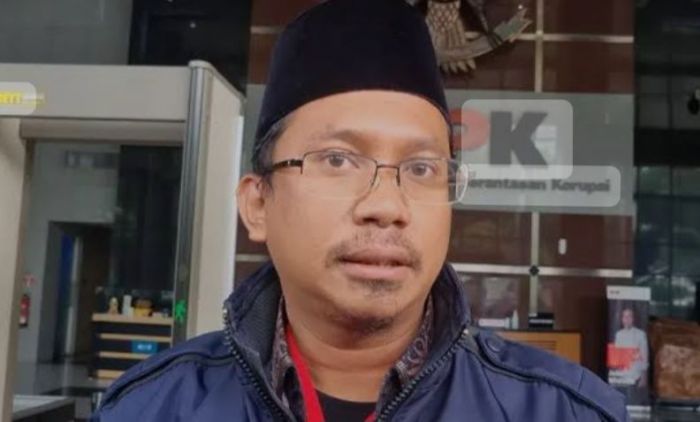 Ditanya Dugaan Keterlibatan Menag Gus Yaqut, Bupati Sidoarjo: Udah, Udah, Udah... Ditanya Dugaan Keterlibatan Menag Gus Yaqut, Bupati Sidoarjo: Udah, Udah, Udah...