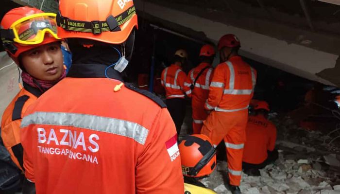 Bantu Musibah Ponpes Al Khoziny Sidoarjo, Baznas Jatim Kerahkan Tim SAR dan Dapur Umum