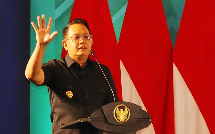 Wujudkan Pendidikan Gratis Berkualitas, Pemprov Jatim Gelontor Anggaran Rp 7,1 Trilliun Wujudkan Pendidikan Gratis Berkualitas, Pemprov Jatim Gelontor Anggaran Rp 7,1 Trilliun