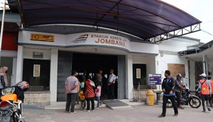 Jelang Mudik Lebaran, PT. KAI Daop 7 Terjunkan Tim Mobile Antisipasi Pelemparan Jelang Mudik Lebaran, PT. KAI Daop 7 Terjunkan Tim Mobile Antisipasi Pelemparan