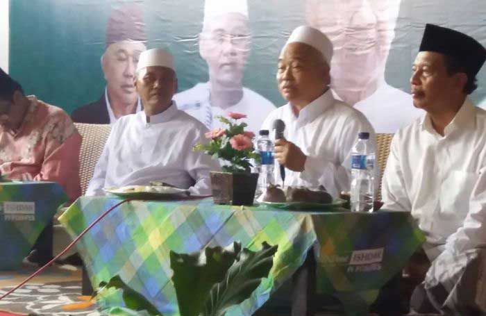 Rais Syuriah PCNU Banyuwangi Kumpulkan 300 Kiai-Nyai Pendukung Khofifah Rais Syuriah PCNU Banyuwangi Kumpulkan 300 Kiai-Nyai Pendukung Khofifah