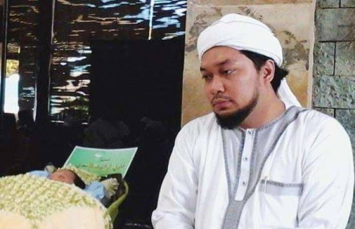 ​Pegang Teguh Amanah Gus Sholah, Kiai Azaim Ibrahimy Tolak jadi Pengurus KKNU