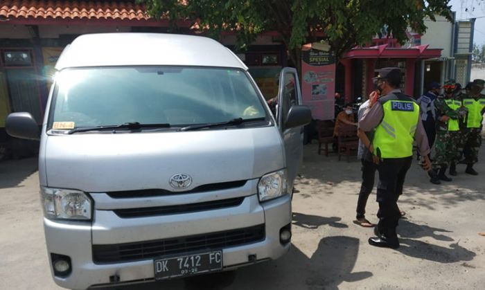 Bawa Pemudik Masuk Tuban, Sopir Travel Gelap Asal Malang Diisolasi Bawa Pemudik Masuk Tuban, Sopir Travel Gelap Asal Malang Diisolasi