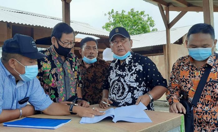 Diduga Ada Kejanggalan, Dewan Sidak Proyek Lapak Pasar Perak Jombang Diduga Ada Kejanggalan, Dewan Sidak Proyek Lapak Pasar Perak Jombang