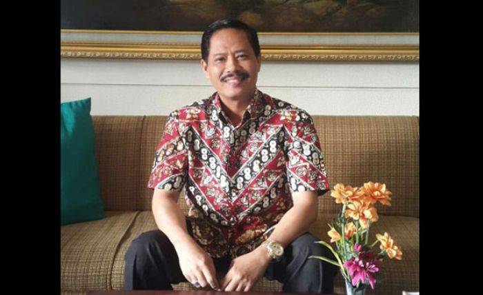 Bupati Gresik Juga Lelang Jabatan Kadinkes Bupati Gresik Juga Lelang Jabatan Kadinkes