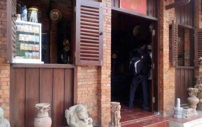 Dibangun untuk Pesona Wisata, Rumah Khas Majapahit malah Jadi Warung Dibangun untuk Pesona Wisata, Rumah Khas Majapahit malah Jadi Warung