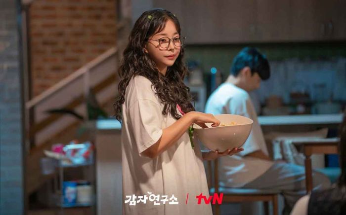 TVN Rilis Cuplikan Karakter Kim Ga Eun dalam Drama TVN Rilis Cuplikan Karakter Kim Ga Eun dalam Drama