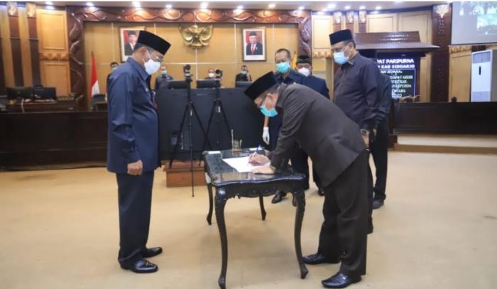 Perubahan APBD 2020 Sidoarjo Digedok, Masih Fokus Tangani Covid-19 Perubahan APBD 2020 Sidoarjo Digedok, Masih Fokus Tangani Covid-19