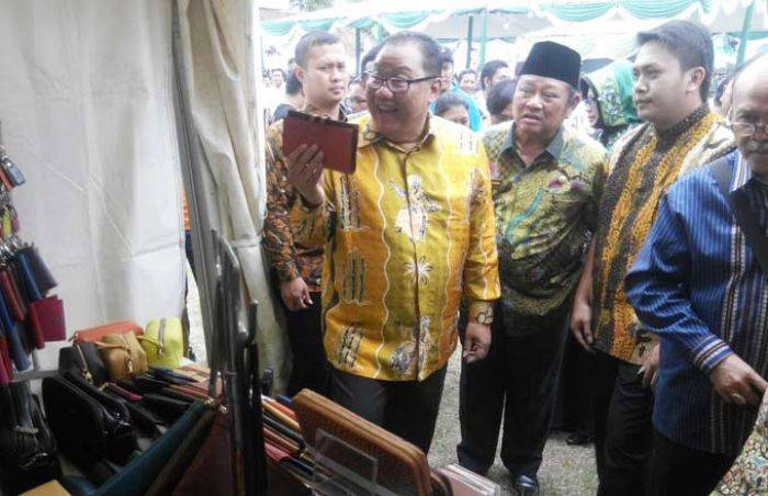 Menteri Koperasi dan UKM Apresiasi Upaya Pemkab Sidoarjo Berdayakan UKM​