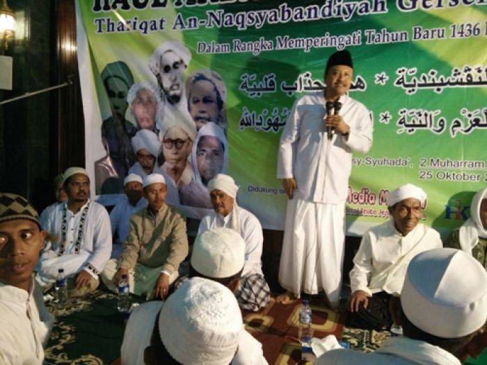 Gus Ipul Hadiri Haul Thoriqoh di Masjid Agung Pamekasan Gus Ipul Hadiri Haul Thoriqoh di Masjid Agung Pamekasan