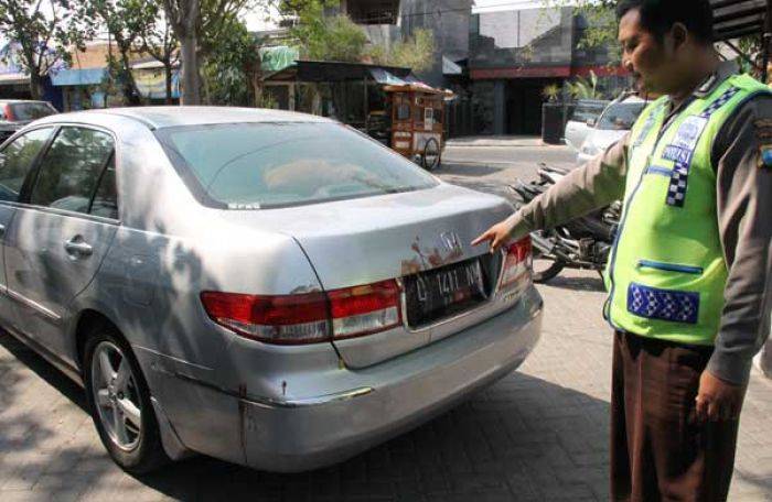 Anak Jadi WIL, Sopir Lyn di Surabaya Bacok Pengusaha Anak Jadi WIL, Sopir Lyn di Surabaya Bacok Pengusaha