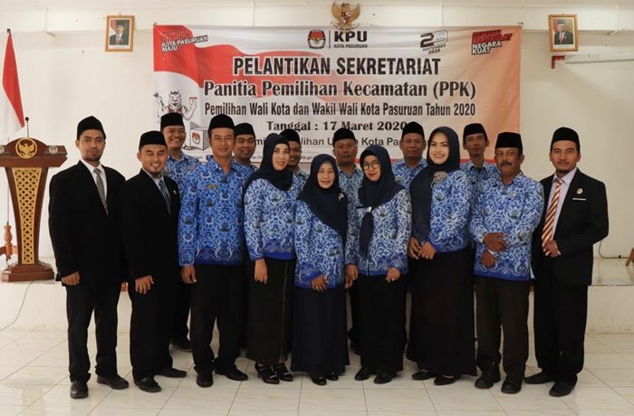 KPU Kota Pasuruan Lantik dan Ambil Sumpah Anggota PPK untuk Pilwali 2020 KPU Kota Pasuruan Lantik dan Ambil Sumpah Anggota PPK untuk Pilwali 2020