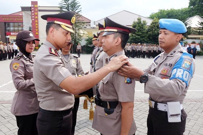 Pengungsi Warga Syiah Sampang di Sidoarjo Bakal Dibuatkan TPS Khusus Pengungsi Warga Syiah Sampang di Sidoarjo Bakal Dibuatkan TPS Khusus