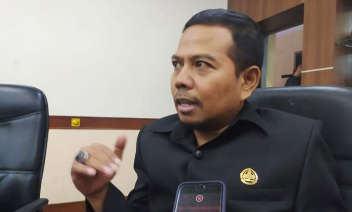 Rapat Hak Angket Bahas SOTK, Pemkab Jember Tak Hadir Tanpa Alasan Rapat Hak Angket Bahas SOTK, Pemkab Jember Tak Hadir Tanpa Alasan
