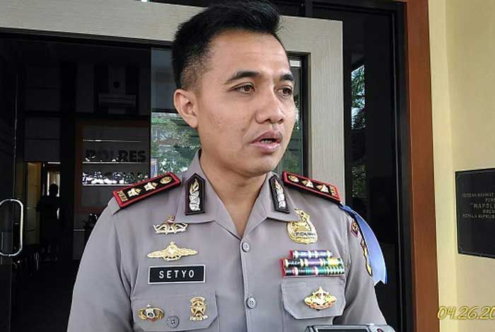 Kapolres Pacitan Minta Dishub Pasang Traffic Light di Persimpangan JlS Kapolres Pacitan Minta Dishub Pasang Traffic Light di Persimpangan JlS