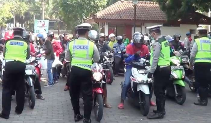 Tak Mau Motor Numpuk di Kantor, Polres Malang Kota Lakukan Ini Tak Mau Motor Numpuk di Kantor, Polres Malang Kota Lakukan Ini